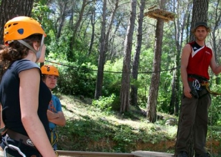 Parcours acrobatique encadre